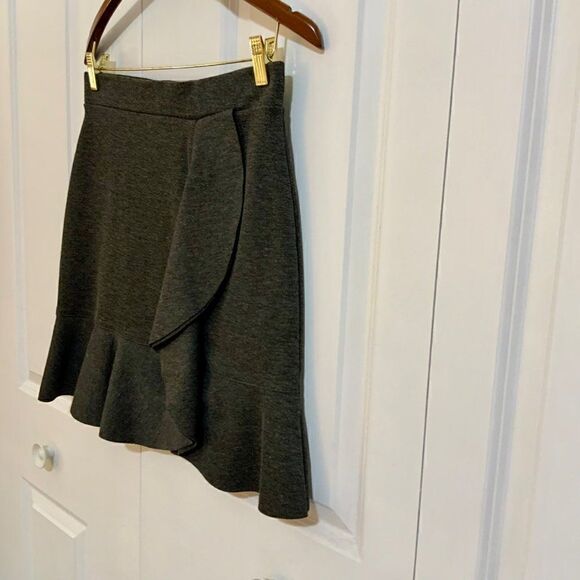 Three Dots Grey Faux Wrap Ponte Flounce Skirt Small - Picture 5 of 9